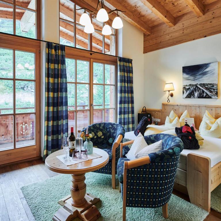 Berggasthof Platzlalm - Doppelzimmer mit Bergblick - 2