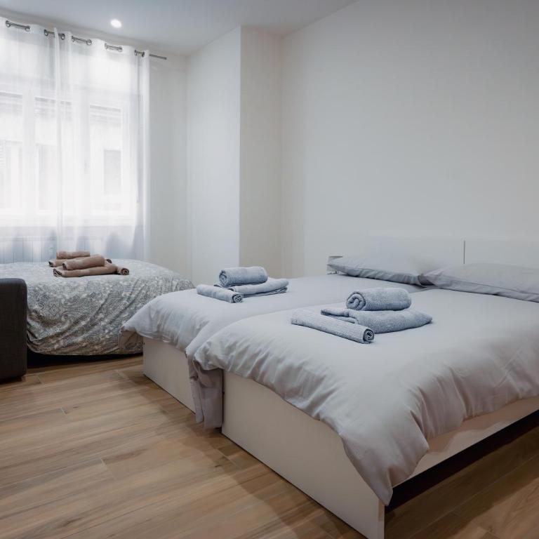 [Centro Storico] Moderno Trilocale con Balcone - Appartamento con 2 Camere da Letto - 21