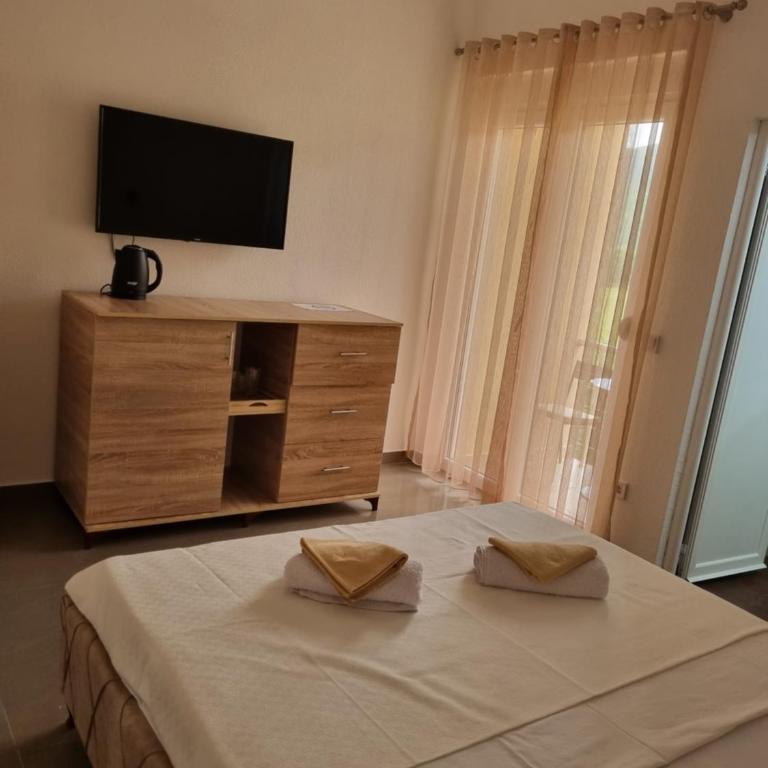 Apartmani Mihailovic - Double Room with Balcony - 6