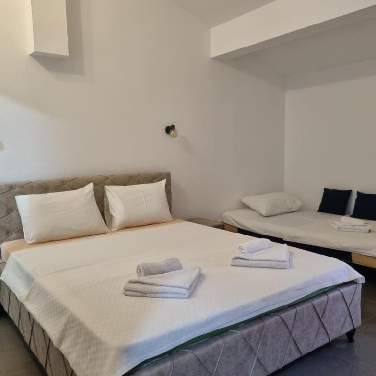 Apartmani Mihailovic - Triple Room with Balcony - 1