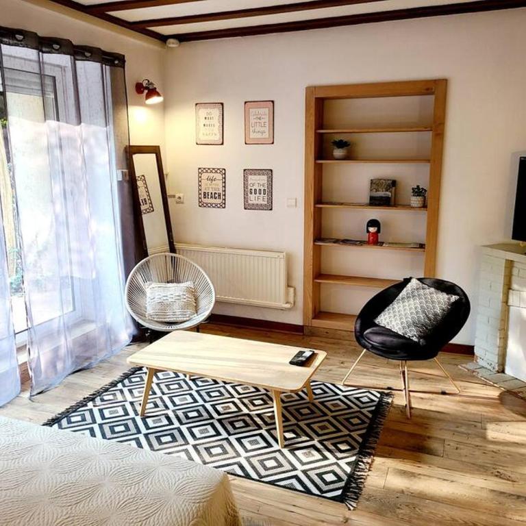 Les Bambous - Rez de jardin Millau Centre - Parking privatif, wifi - Appartement 1 Chambre - 2