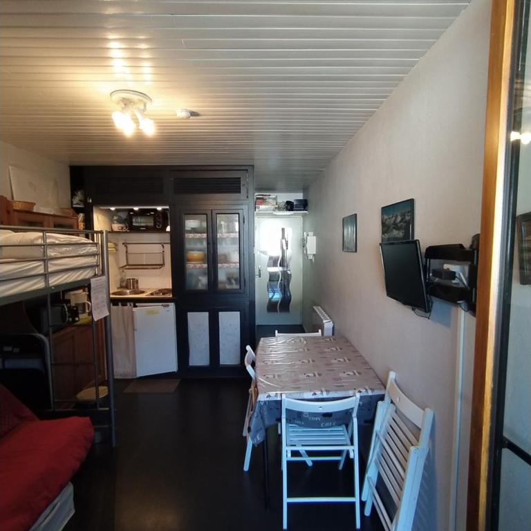 Studio 3 personnes au pied des piste plateau de Bonascre - Ax 3 domaines Eté Hiver - Appartement 1 Chambre - 4