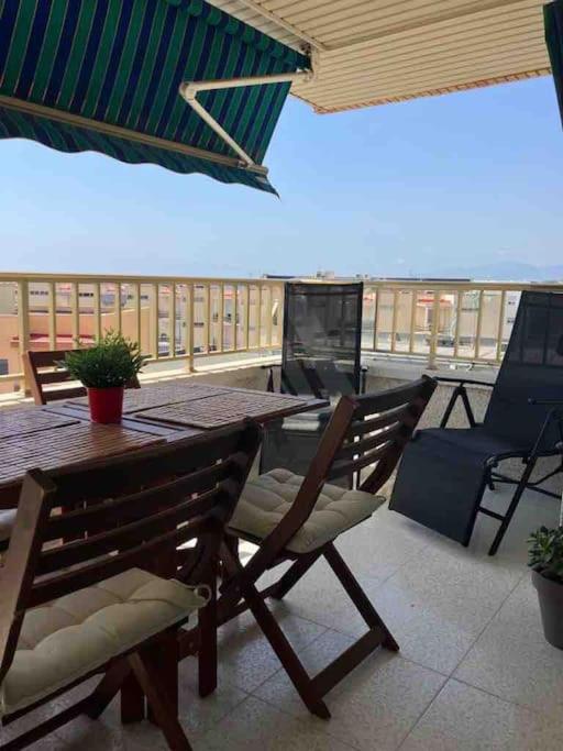 Appartement très sympa vue mer 50 m de la plage proche centre ville piscine wifi - Apartamento de 2 dormitorios - 27