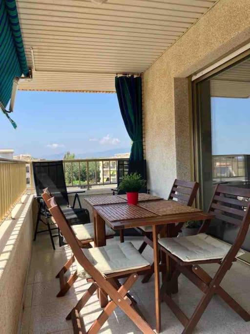 Appartement très sympa vue mer 50 m de la plage proche centre ville piscine wifi - Apartamento de 2 dormitorios - 26