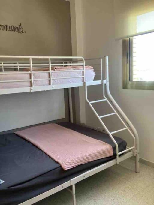 Appartement très sympa vue mer 50 m de la plage proche centre ville piscine wifi - Apartamento de 2 dormitorios - 7