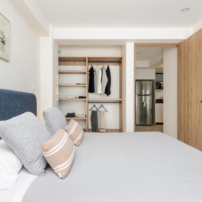 Choapan 28 - Lux Apartments in Condesa - Suite with Balcony - 6