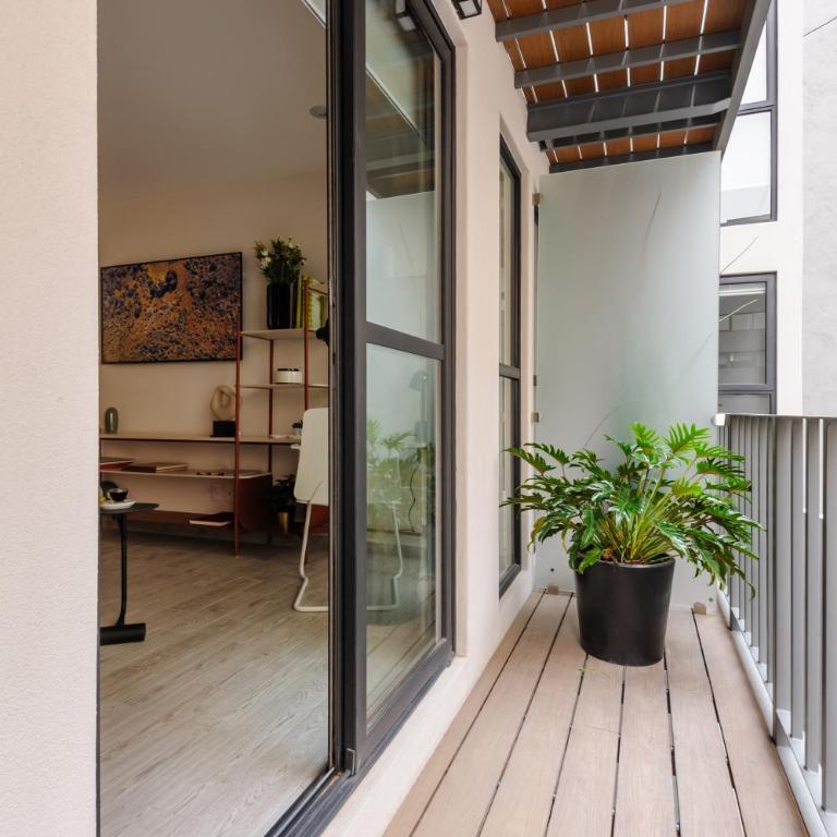 Choapan 28 - Lux Apartments in Condesa - Suite with Balcony - 18