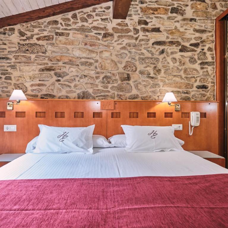 Hotel Entrecercas - Twin Room - 4