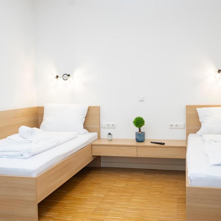 Henrys Sleeping am Augsburger Eiskanal - Zweibettzimmer - 2
