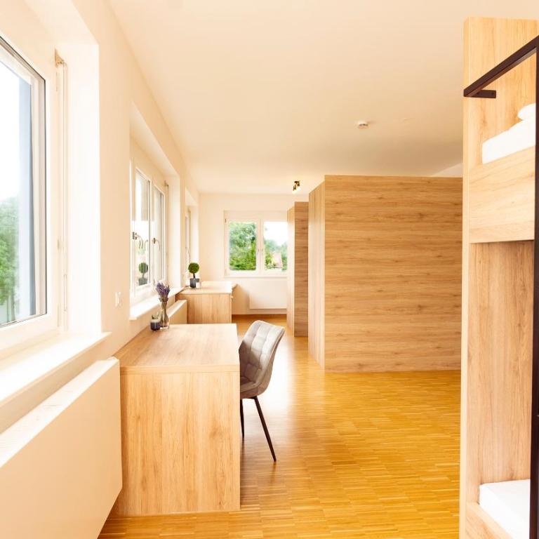 Henrys Sleeping am Augsburger Eiskanal - Bett im gemischten 6-Bett-Schlafsaal - 5