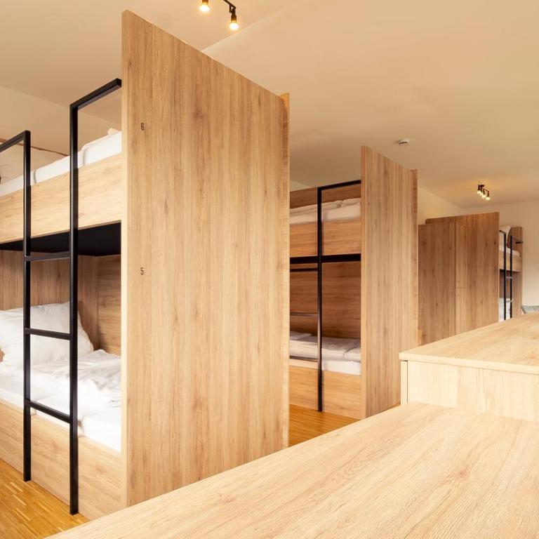 Henrys Sleeping am Augsburger Eiskanal - Bett im gemischten 6-Bett-Schlafsaal - 7