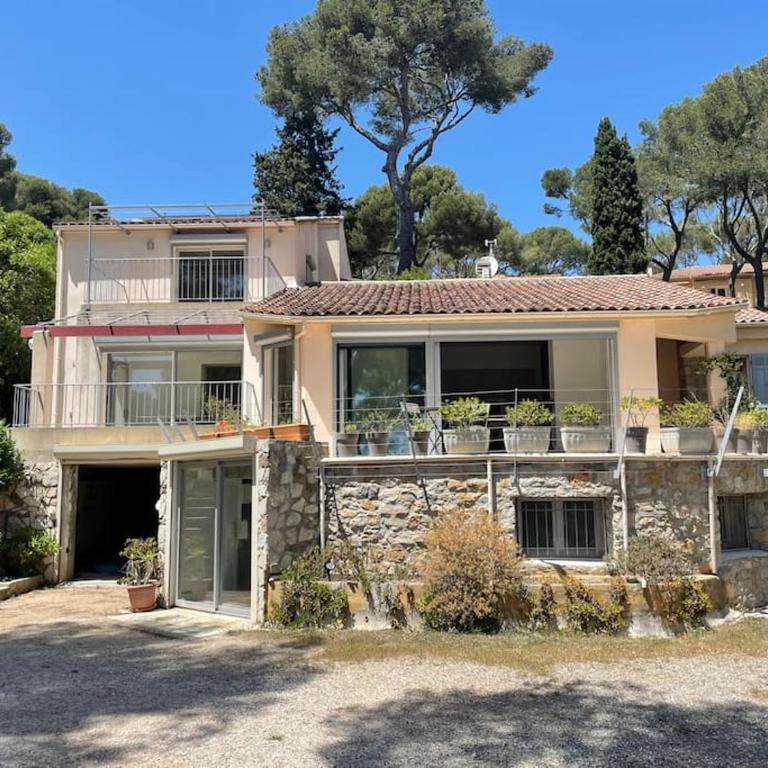 Grande villa face à la plage, superbe vue mer - Villa - 2