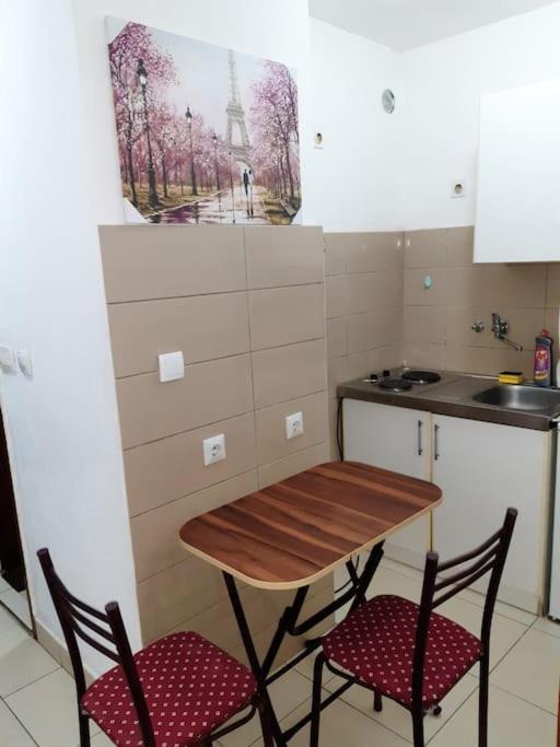Apartman Paris - One-Bedroom Apartment - 7