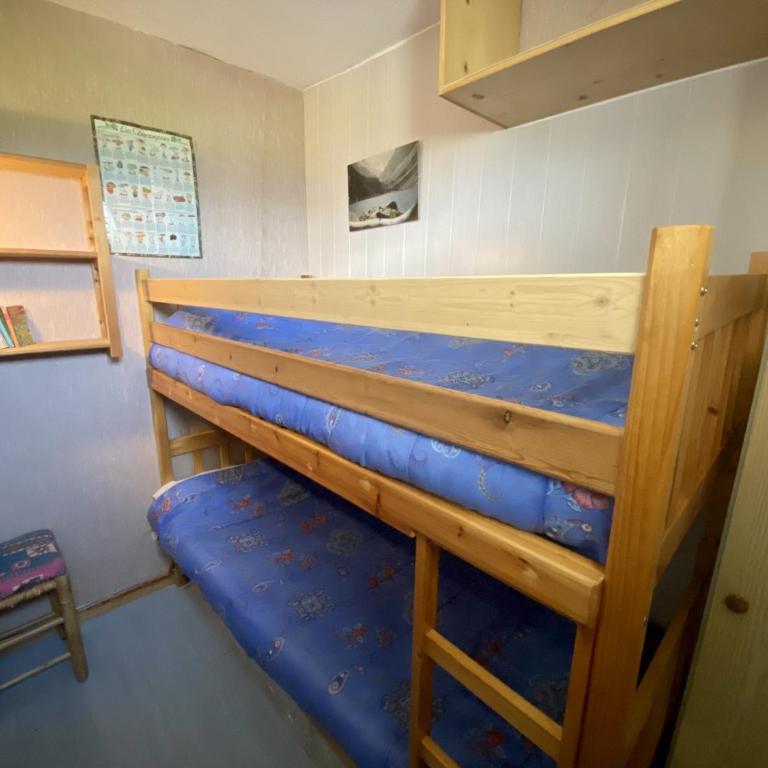 Studio Cabine 26m², 4 pers, proche commerces et pistes - FR-1-758-3 - Studio - 10