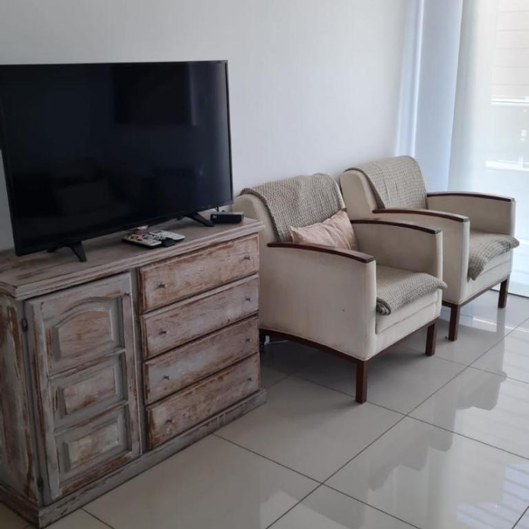 Ituzaingó 1054 - cochera, pileta y quincho- - Apartamento de 2 dormitorios - 6