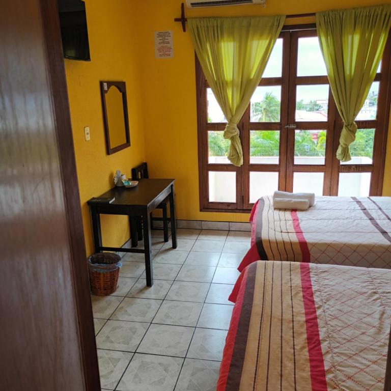 Hotel Casa Juanita - Habitación Doble con vistas al mar - 2 camas - 2
