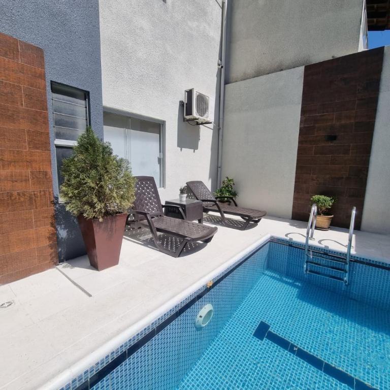 Tourist House - Habitación Doble con baño privado - 1 o 2 camas - 4