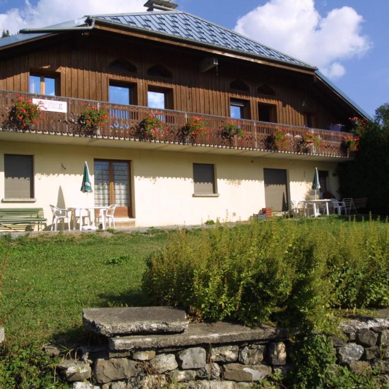 Charmant Appartement 2 Pièces aux Gets - 6 Pers, Proche Centre, Terrasse, Casier à Ski - FR-1-671-22 - Appartamento - 5