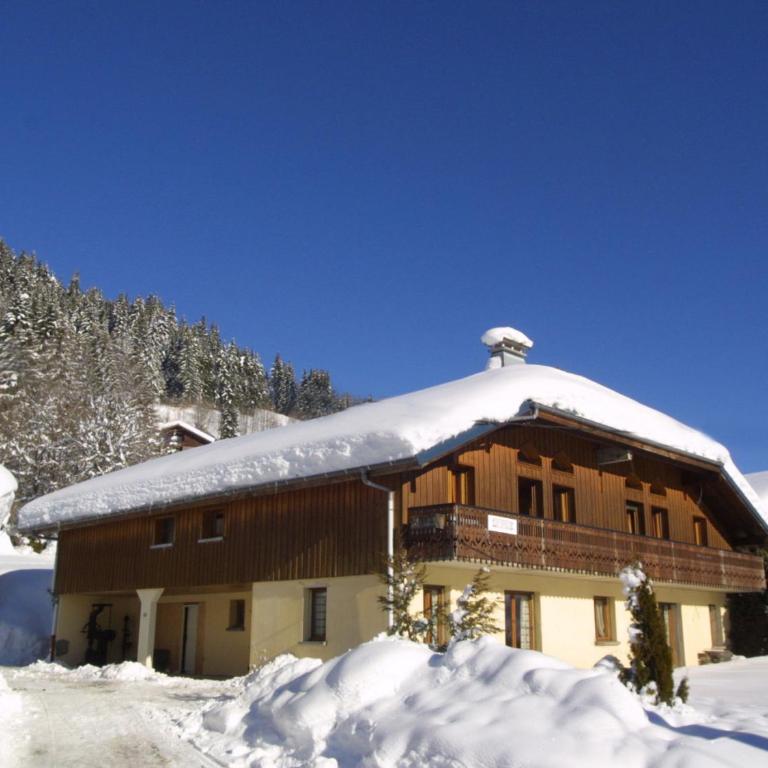 Charmant Appartement 2 Pièces aux Gets - 6 Pers, Proche Centre, Terrasse, Casier à Ski - FR-1-671-22 - Appartamento - 7