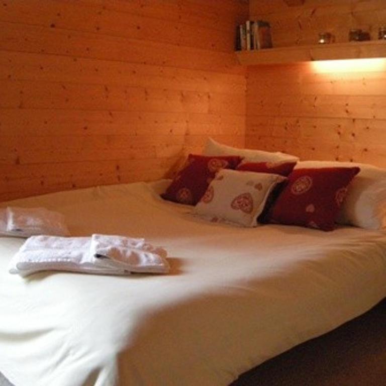Chalet spacieux pour 10 pers. avec Wi-Fi et cheminée - FR-1-671-43 - Chalet - 8