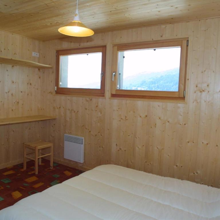 Chalet spacieux pour 10 pers. avec Wi-Fi et cheminée - FR-1-671-43 - Chalet - 12