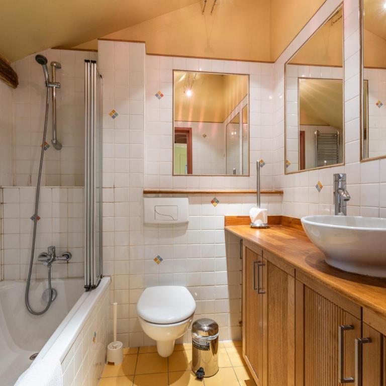 Spacieuse Ferme 6 Chambres aux Gets, 17 Pers, 4 SDB, Balcon, Wi-Fi, Parking Privé, Navette Hiver - FR-1-671-118 - Appartamento - 23