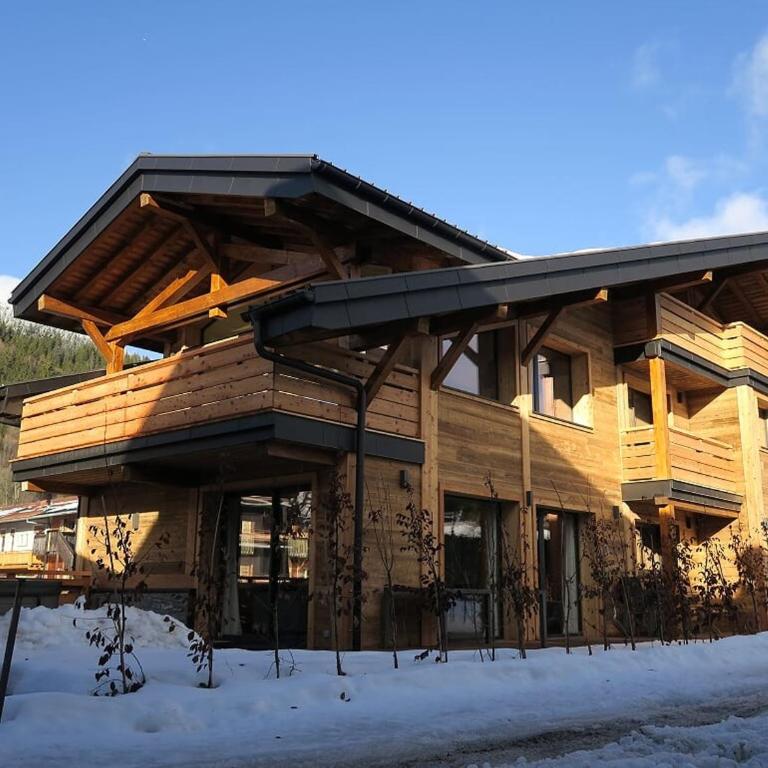 Chalet Luxueux aux Gets avec Jacuzzi, Proche des Pistes et du Centre, Idéal Familles et Groupes - FR-1-671-122 - Appartamento - 13