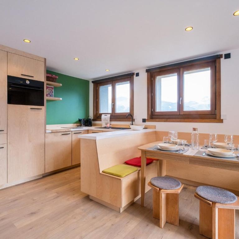Appartement lumineux au centre, proche pistes, pour 4 pers., wifi - FR-1-562-77 - Apartment - 2