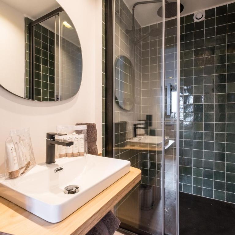 Appartement lumineux au centre, proche pistes, pour 4 pers., wifi - FR-1-562-77 - Apartment - 6