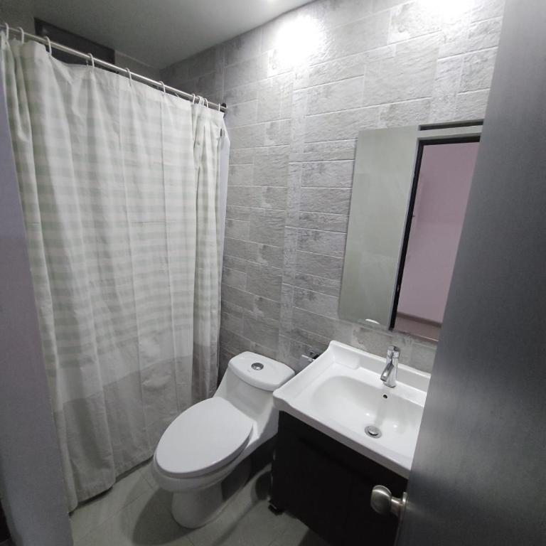 Hotel Regata - Habitación Triple con baño privado - 2