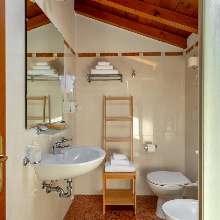 A Casa Dei Gonzaga, MantegnaHotels - Camera Matrimoniale/Doppia con Letti Singoli - 4