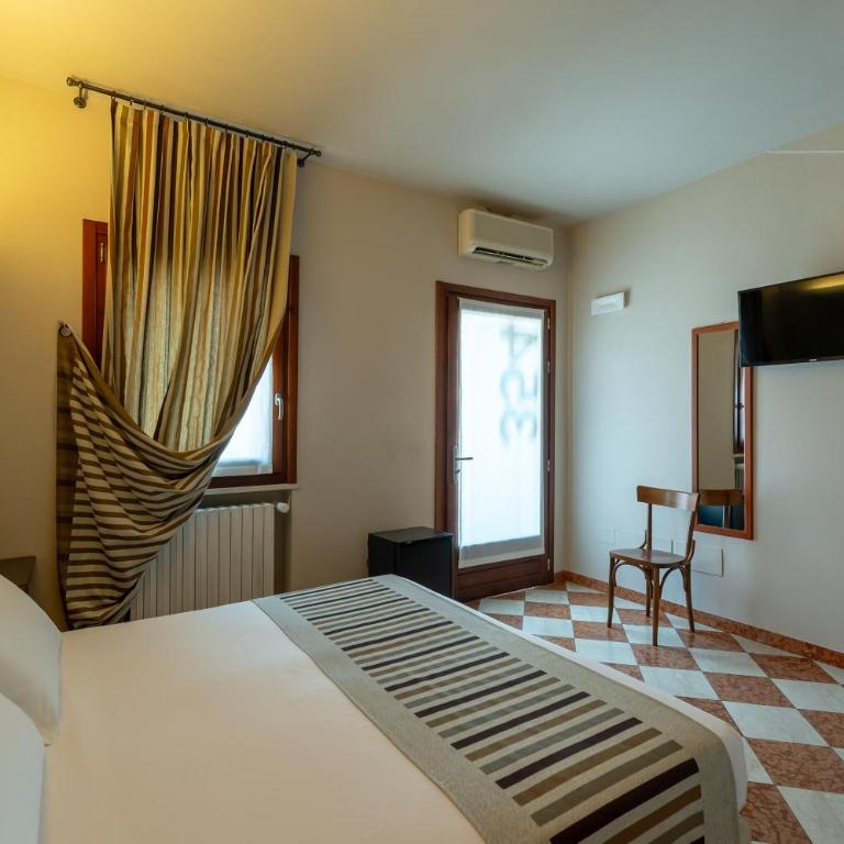 A Casa Dei Gonzaga, MantegnaHotels - Camera Matrimoniale/Doppia con Letti Singoli - 2