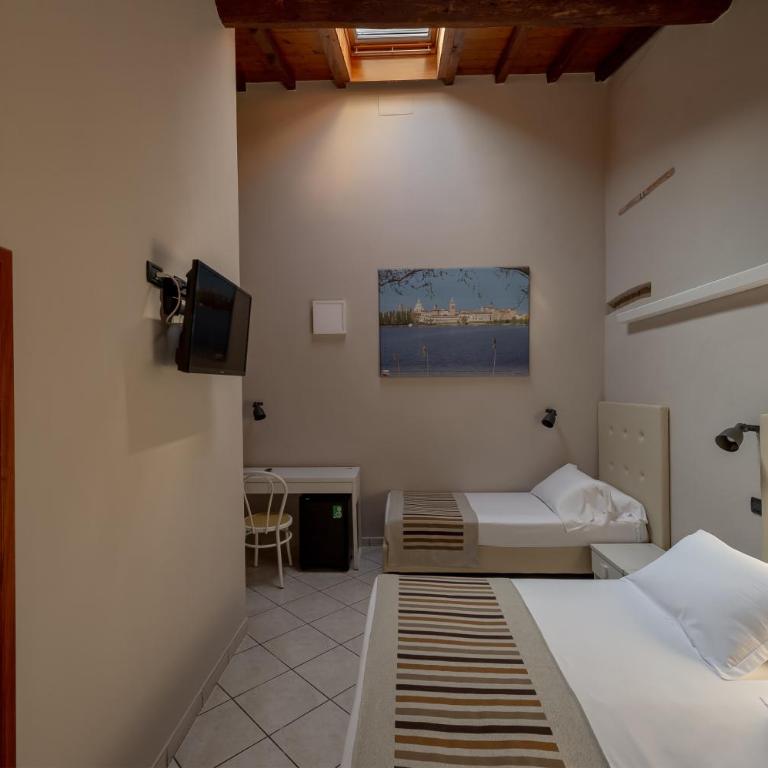 Abbazia Bed & Breakfast, MantegnaHotels - Camera Tripla - 3