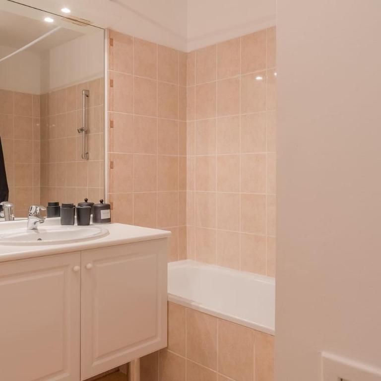 T2 Panier avec loggia - One-Bedroom Apartment - 6