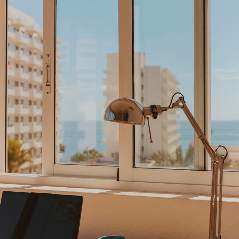 Apartamento con gran terraza junto a la playa - Apartamento - 32