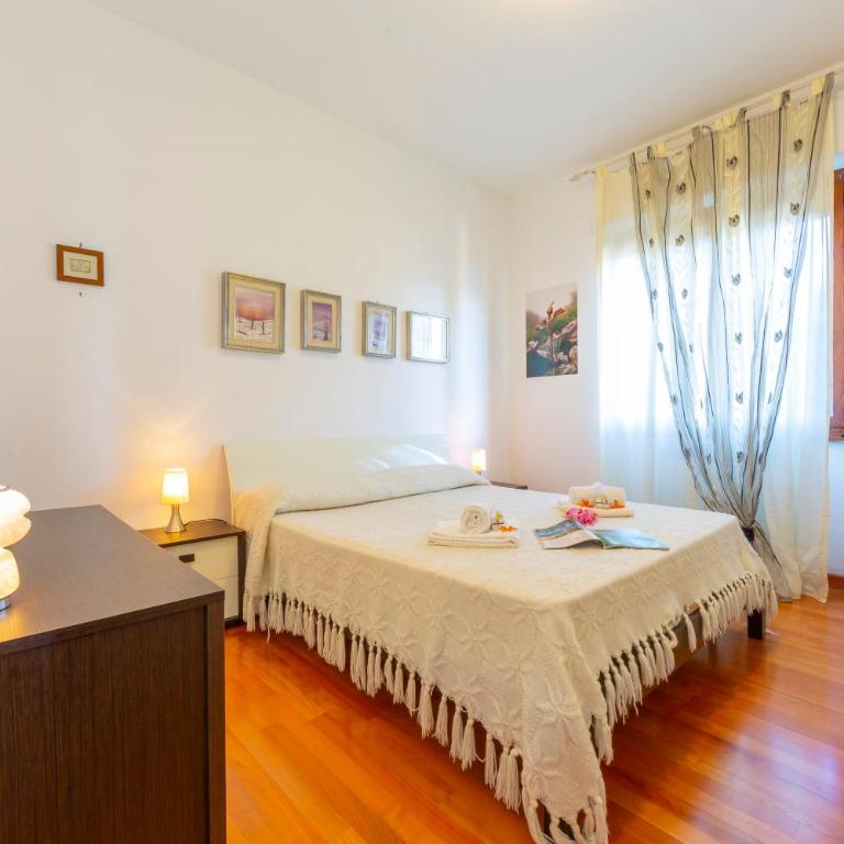 La Rosa Dei Venti Lake View Terrace - Happy Rentals - Two-Bedroom Apartment - 6