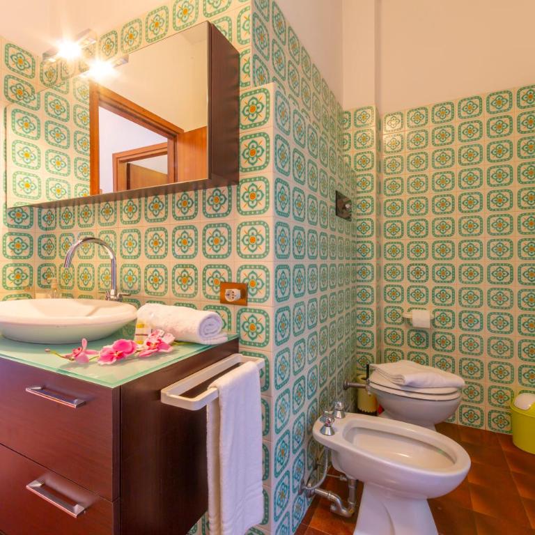 La Rosa Dei Venti Lake View Terrace - Happy Rentals - Two-Bedroom Apartment - 8
