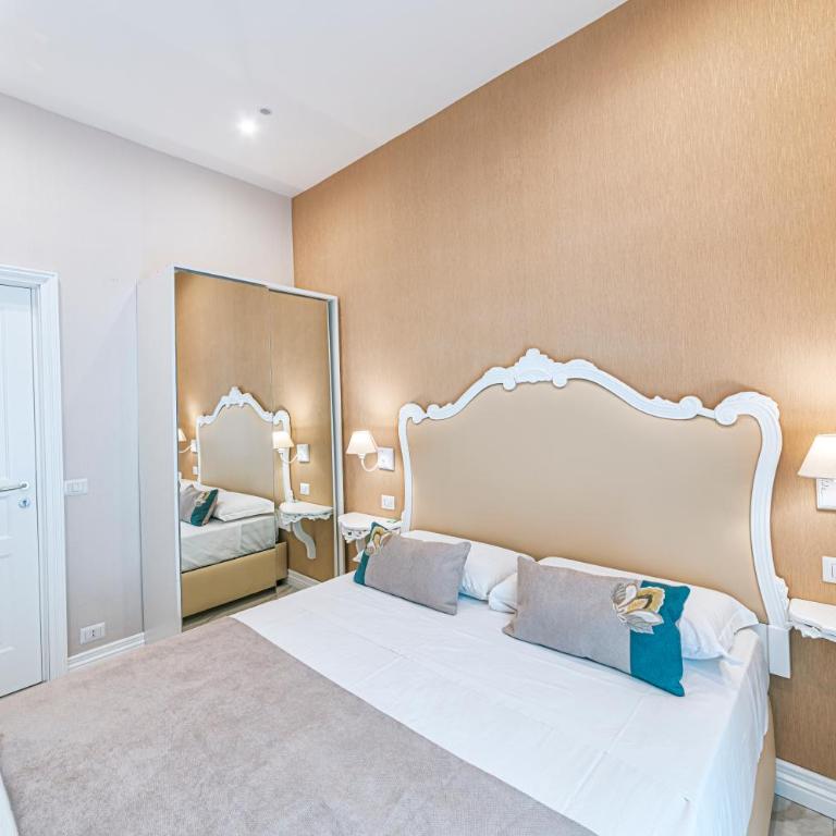 Gentile Suite & Spa Vomero - Camera Matrimoniale - 22