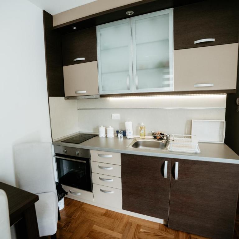 Apartman Ksenija - One-Bedroom Apartment - 11