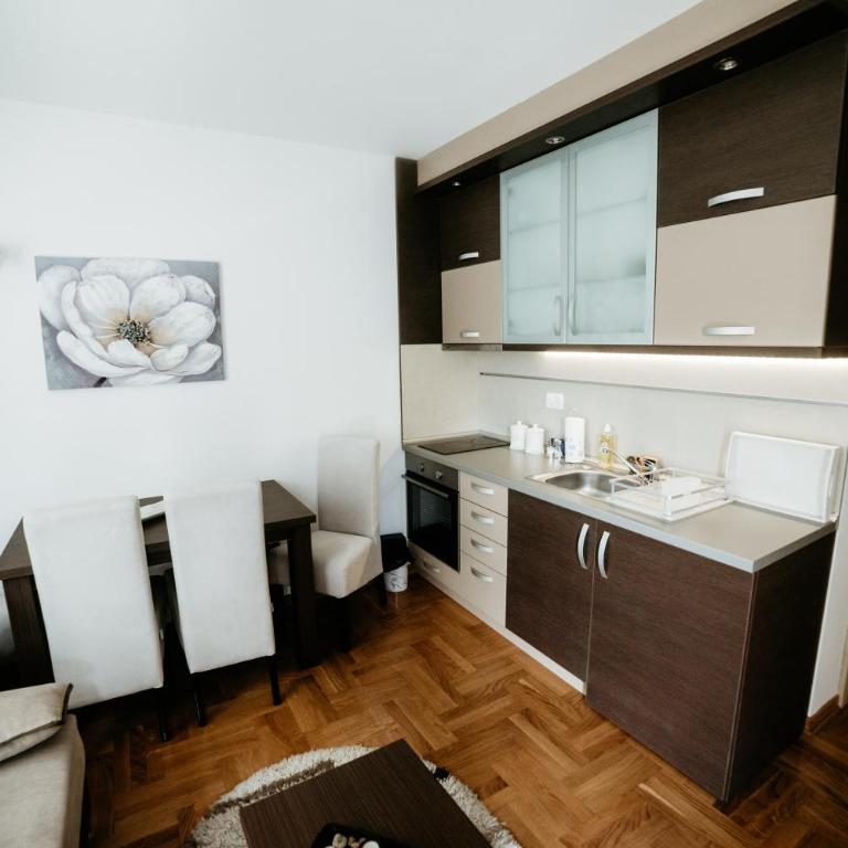 Apartman Ksenija - One-Bedroom Apartment - 23