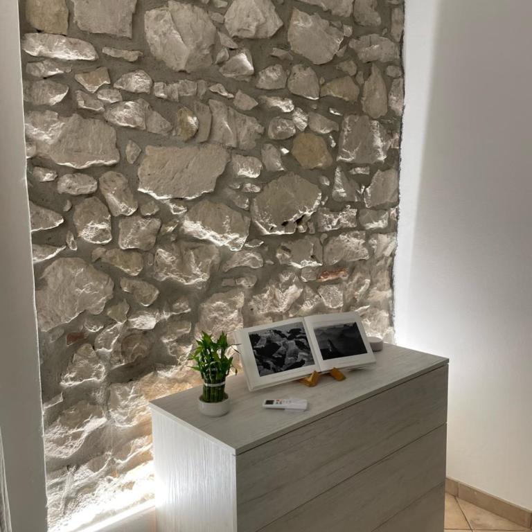 FACCIO17 - Two-Bedroom Apartment - 14