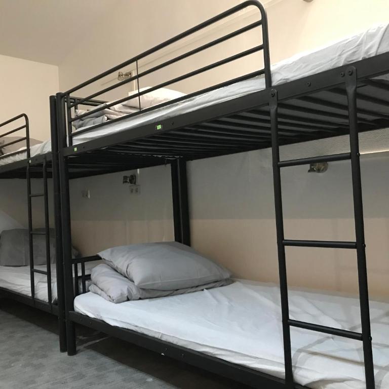 Le Coffice Auberge de Jeunesse - Lit dans Dortoir Mixte de 10 Lits - 2