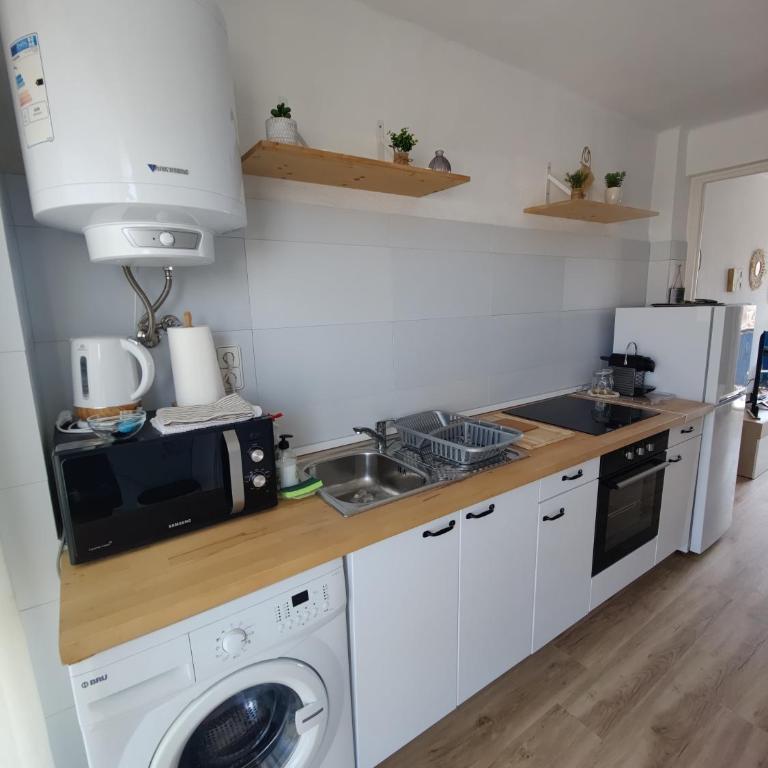 Appartement cosy à 100m de la mer - Apartamento de 1 dormitorio - 11