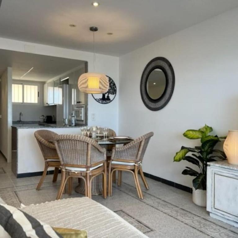Apartamento 1ª Línea de Playa - Con Piscina y Parking - Apartamento de 2 dormitorios - 18