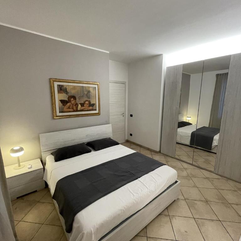 FACCIO17 - Two-Bedroom Apartment - 12