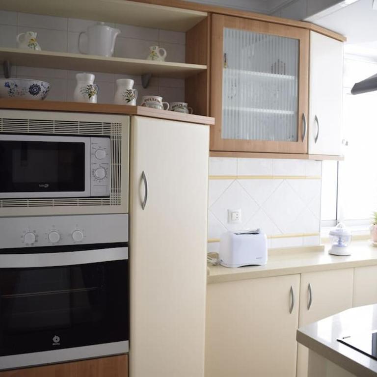 APARTAMENTO SOL Y PLAYA (PASEO MARITIMO) - Three-Bedroom Apartment - 8