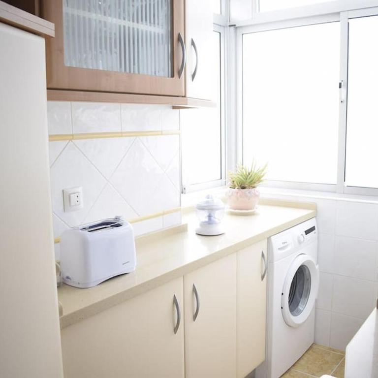 APARTAMENTO SOL Y PLAYA (PASEO MARITIMO) - Three-Bedroom Apartment - 10