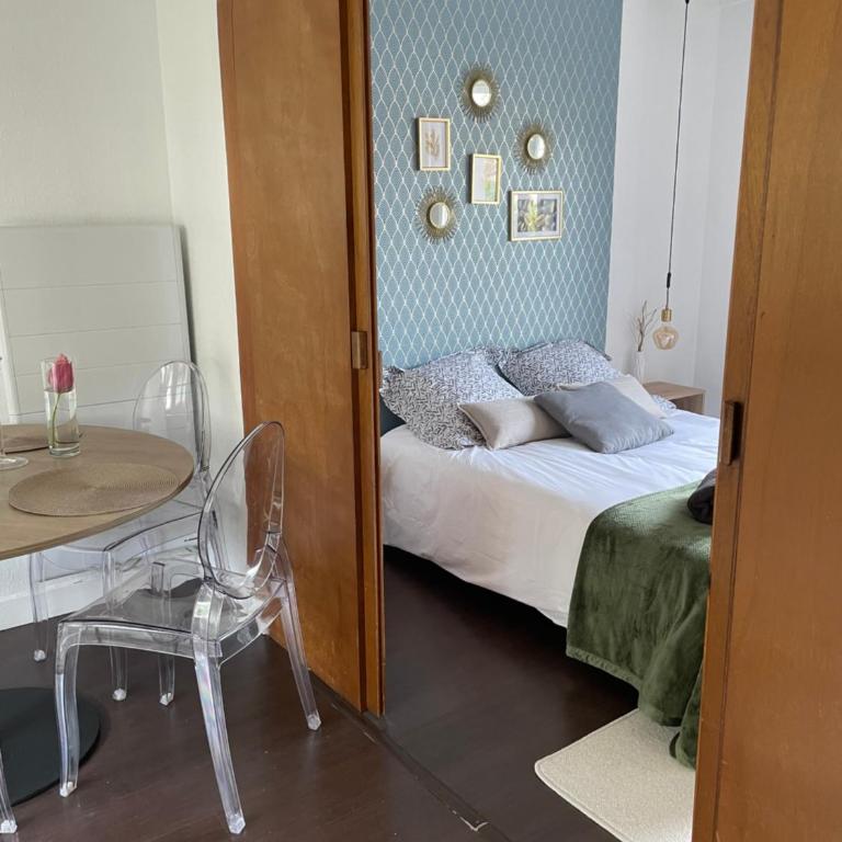 50 m2 T2 au calme, lumineux, confortable, cosy, climatisé, privatif avec parking gratuit et terrasse - Maison 1 Chambre - 6
