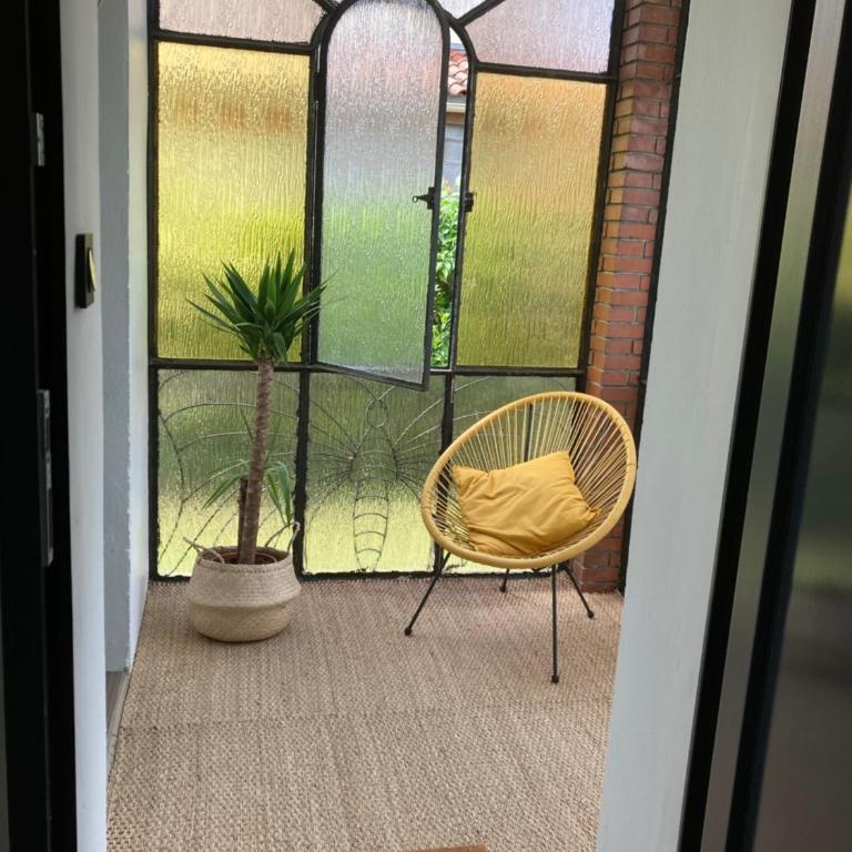50 m2 T2 au calme, lumineux, confortable, cosy, climatisé, privatif avec parking gratuit et terrasse - Maison 1 Chambre - 20