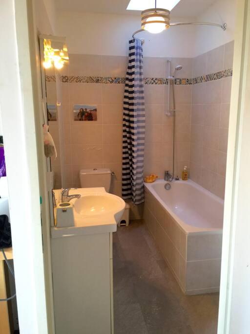 Appartement côte des basques - Two-Bedroom Apartment - 10